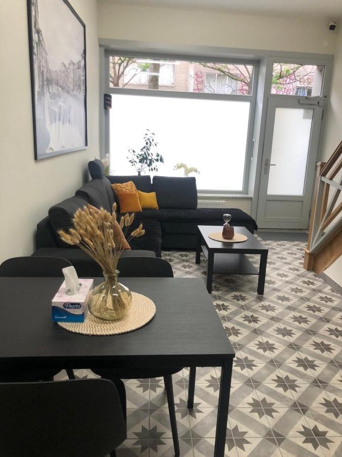 Au Marolles Chambre Atomium ブリュッセル エクステリア 写真